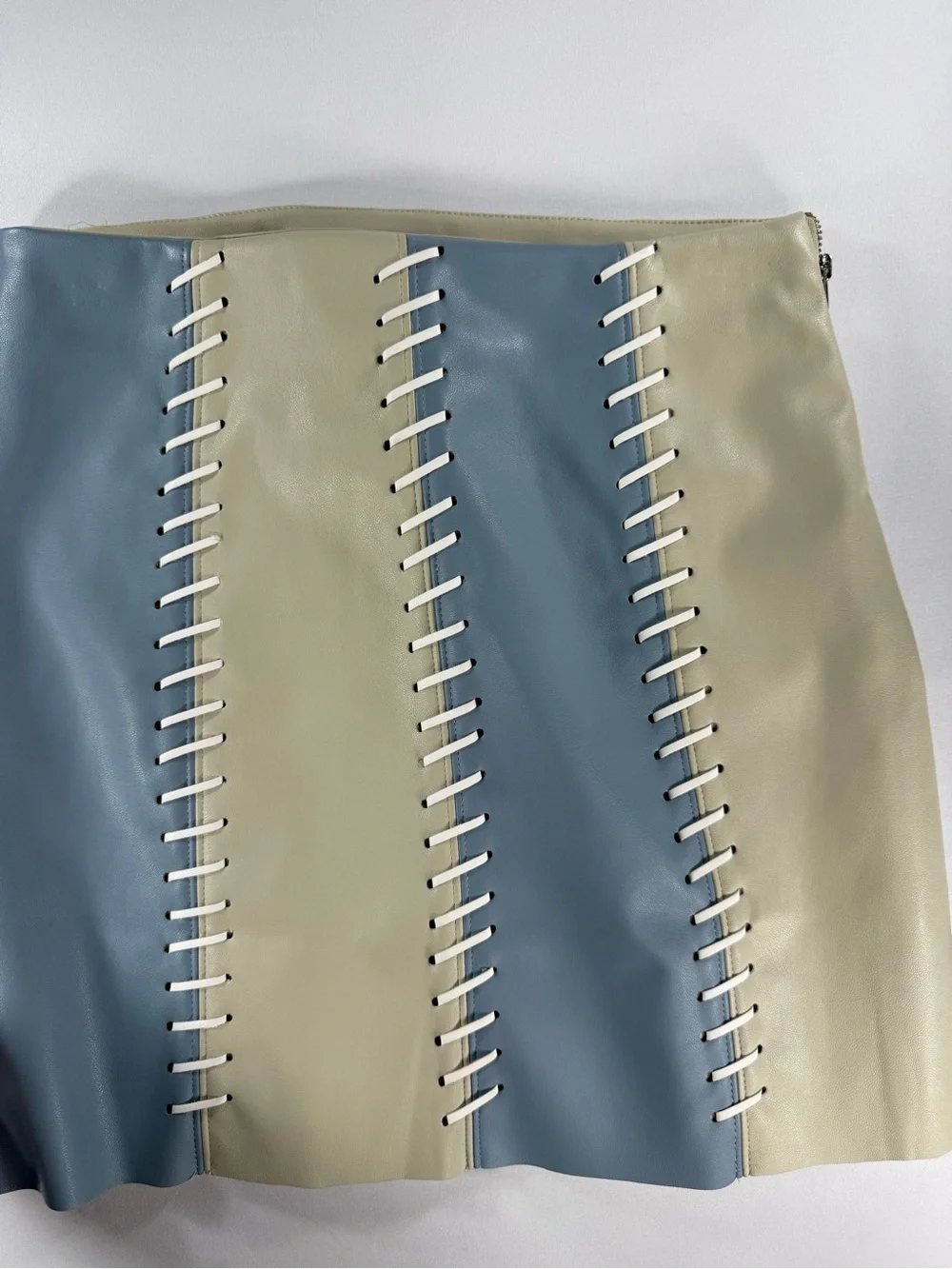 Colorblock Faux Leather Whipstitch Mini Skirt | Y2K | Small